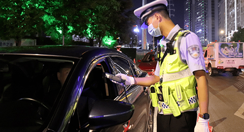 Lector de mano RFID uhf para patrulla de la policía de tránsito